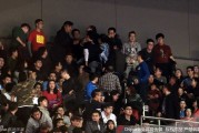 京疆决战夜的五棵松：球迷骚乱与卫冕冠军的悲情谢幕