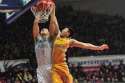 新疆飞虎冠军征程：铁血防守与华丽进攻的冰与火之歌