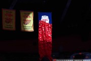 致敬八冠王传奇：朱芳雨八号球衣高悬东莞，万分先生转身开启新篇章