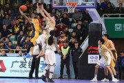 胡金秋狂揽三十七分创生涯新高 广厦主场大胜山西豪取三连胜