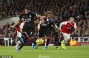 厄德高任意球双助攻阿森纳半场3-1领先水晶宫