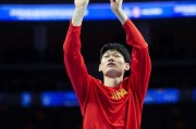 易建联领军中国男篮蓝队 东莞寒夜苦练静候新西兰