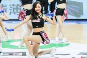 上海哔哩哔哩啦啦队燃爆全场 二次元萌力席卷CBA赛场