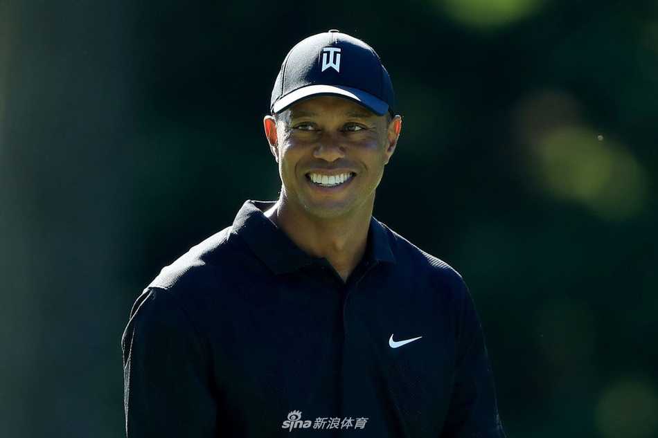 西班牙球星琼·拉姆在练习轮中凝神准备，新一代的力量正在赛场上崛起