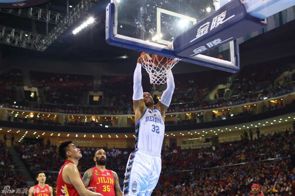 京华烟云首钢魂 孙悦长臂锁天堑,遮天蔽日守防线