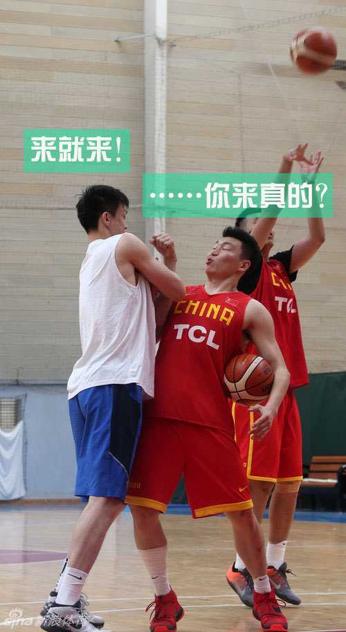 听完宫导的“帅气体质论”，全体队员爆笑鼓掌，对主教练的高情商处理方式佩服得五体投地。