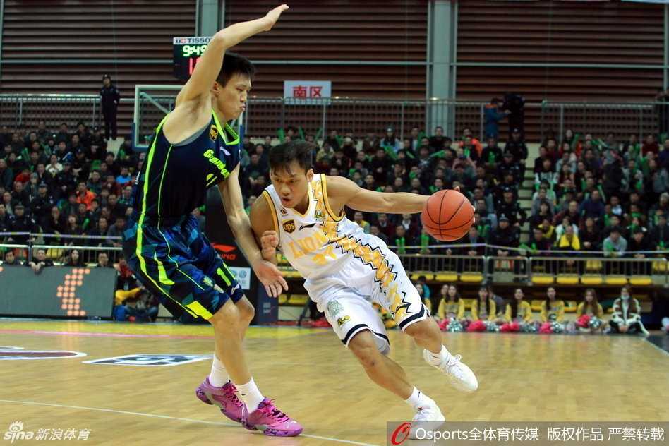 老将朱芳雨宝刀未老，南北内线之争他将用经验对抗年轻势力