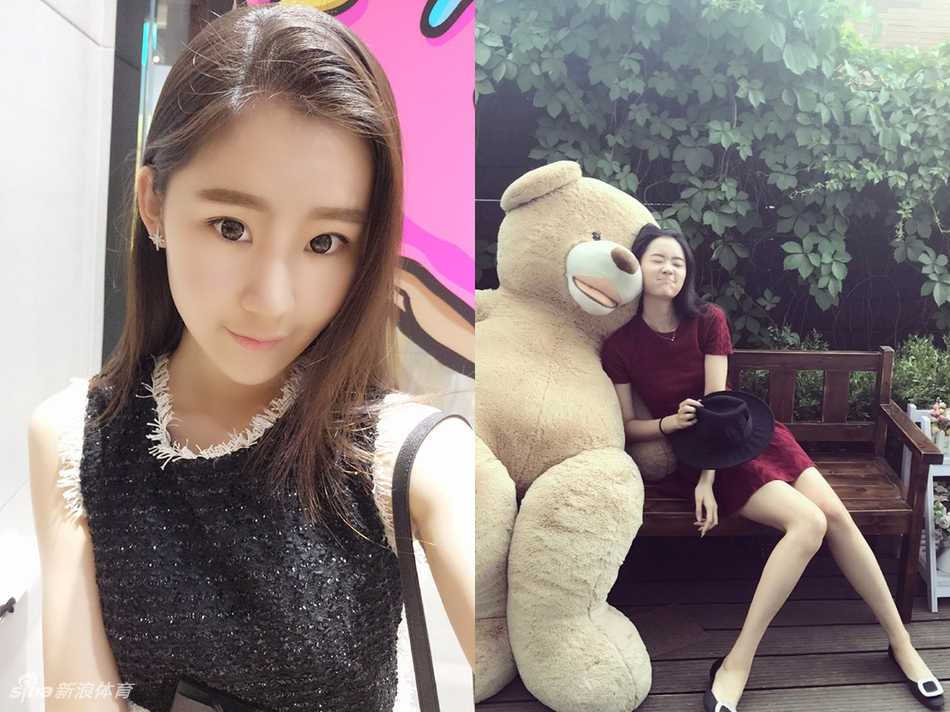 身材高挑的杨诗尹依偎在孙铭徽身旁，面容娇艳，一双长腿在休闲装扮下格外吸睛，两人对着镜头露出甜蜜的恩爱合照，气场十足。