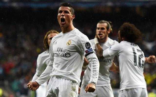 “客场进球”法则下的永恒经典：2010年欧冠曼联3-2拜仁