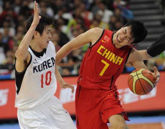 中国男篮79-71力克韩国，时隔十年重返亚洲杯四强