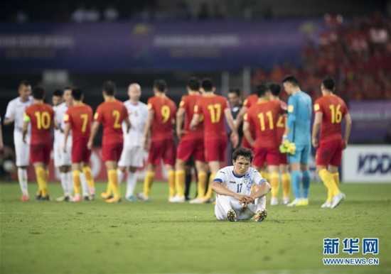 中国男足2-2逼平世界杯队乌兹别克斯坦，新帅卡纳瓦罗开门红受阻