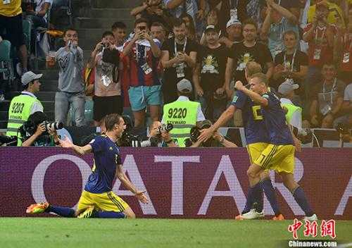 克罗斯读秒绝杀!10人德国2-1逆转瑞典 克罗斯读秒绝杀!10人德国2-1逆转瑞典
