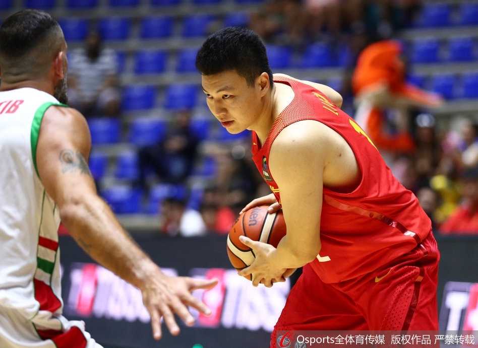 国足0-0黎巴嫩：横梁两度救险+武磊空门失手，出线希望渺茫