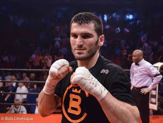 央视存档复盘｜根沃德VS科瓦列夫二番战：争议TKO下的轻重量级王朝更迭