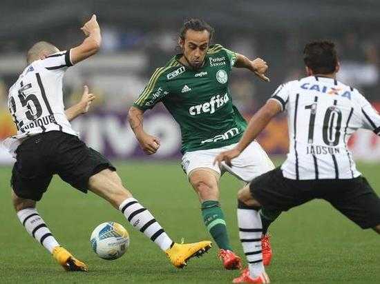 巴拉纳竞技2-1克鲁塞罗，新帅韦斯利·卡瓦略开门黑垫底