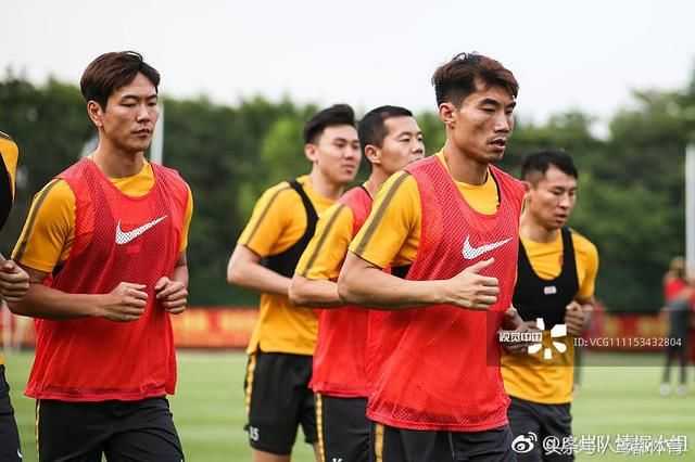 权健4-3恒大终结10连胜，卡帅反戈中超格局改写