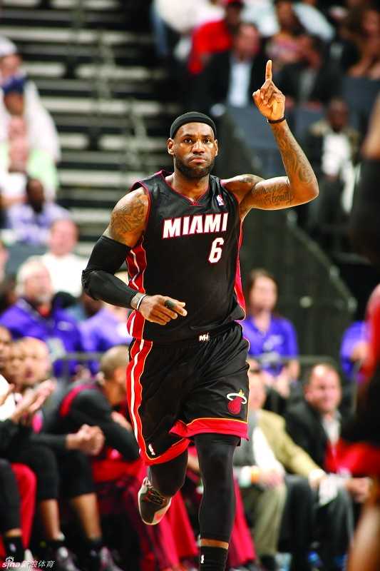 标题：2012东部半决赛G3：韦德5分热火19分惨败步行者