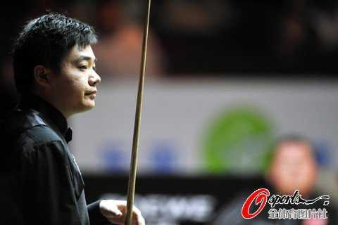 标题:温布利复仇:丁俊晖6-2斯蒂芬·李挺进四强 标题:温布利复仇:丁俊晖6-2斯蒂芬·李挺进四强