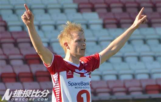 标题:罗森博格2-1逆转特罗姆瑟延续主场强势(28字) 标题:罗森博格2-1逆转特罗姆瑟延续主场强势(28字)