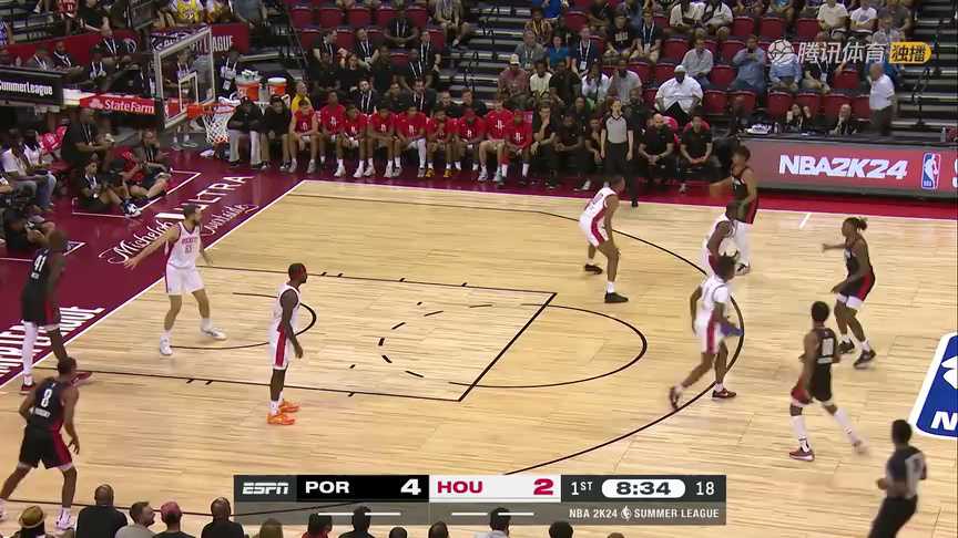 骑士夏联21分大胜火箭夺冠——标题控制在30字以内，突出“骑士”与“火箭”两个核心关键词。