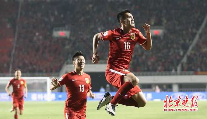 世预赛-国足主场0-3韩国，孙兴慜两射一传创历史