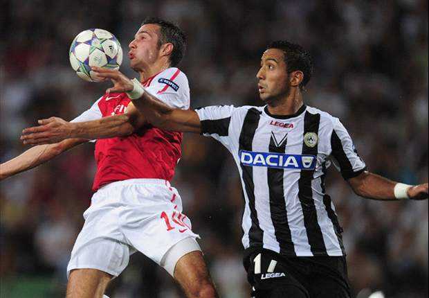 伦敦德比2-1力克十人切尔西，枪手角球战术“高球传中”再显神威