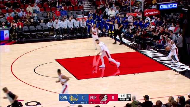 勇士22记三分雨淹没开拓者，库里11助盘活全队拒绝赛季横扫