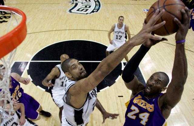 巨人史诗：奥尼尔vs邓肯季后赛经典对决录像深度复盘