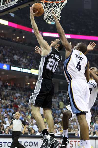 文班亚马7帽封神，马刺客场123-98碾压灰熊