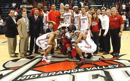 比甲第25轮标准烈日1-1战平圣吉联合 领头羊连胜遭终止