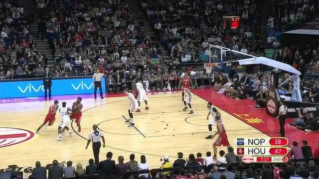 霍勒迪1.8秒抛投准绝杀！火箭130-128险胜鹈鹕