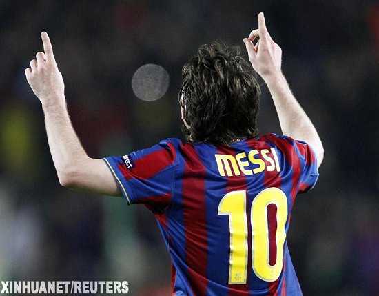 梅西欧冠大四喜摧毁阿森纳，巴萨4-1晋级四强