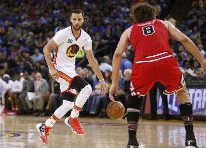 金州勇士主场逆转鹈鹕终结五连胜锁定附加赛